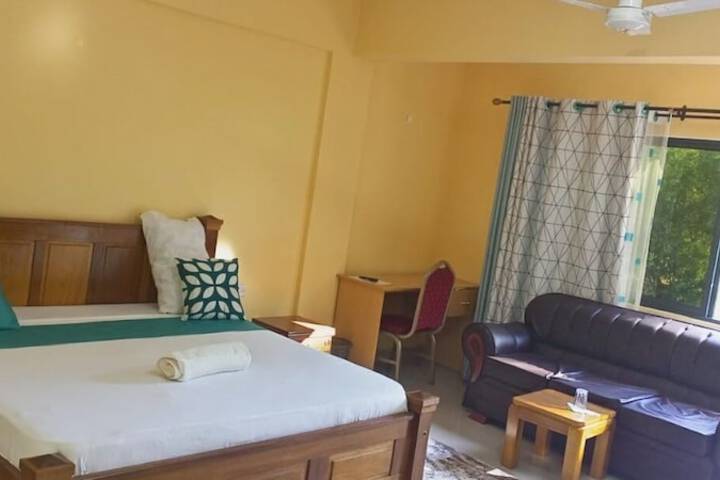 Room 5 of 15