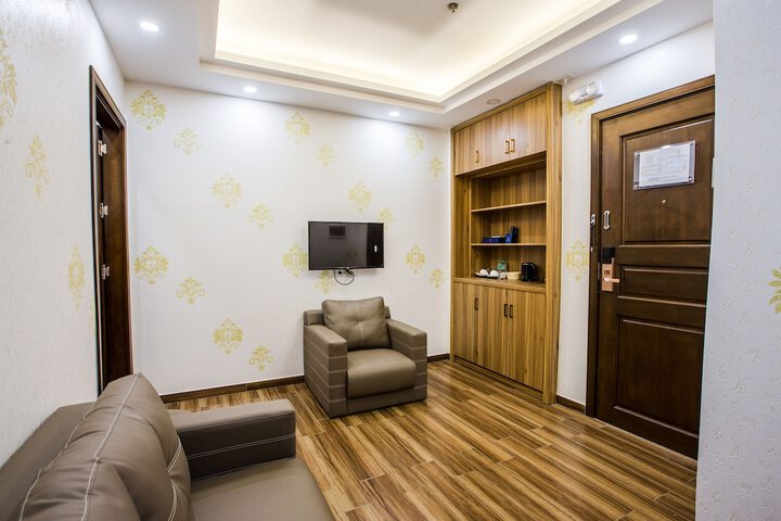Room 43 of 87