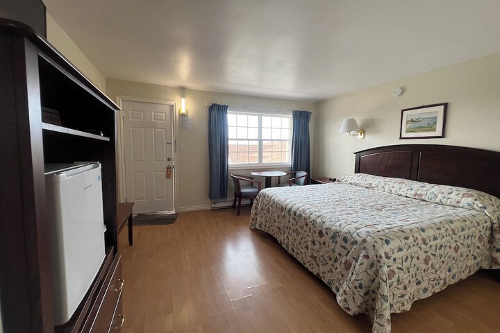Room 11 of 64