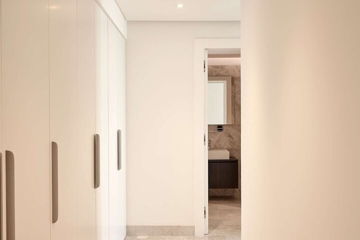 Room 10 of 46