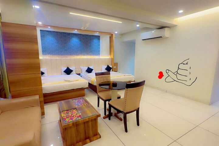 Room 27 of 46