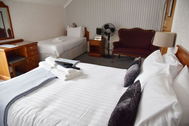 Room 22 of 50
