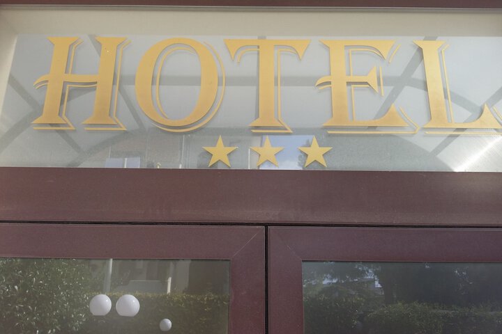 Hotel 62 of 63