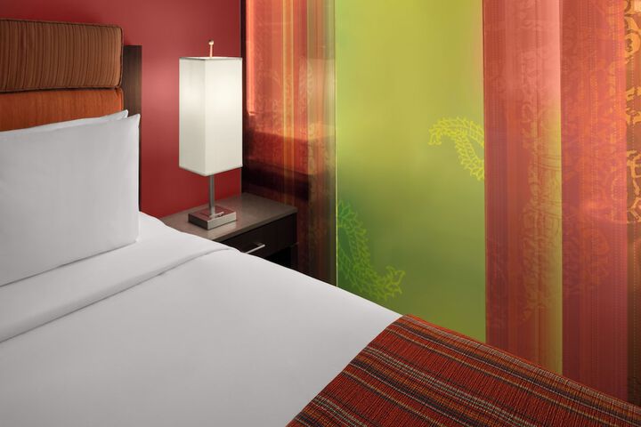 Room 35 of 71