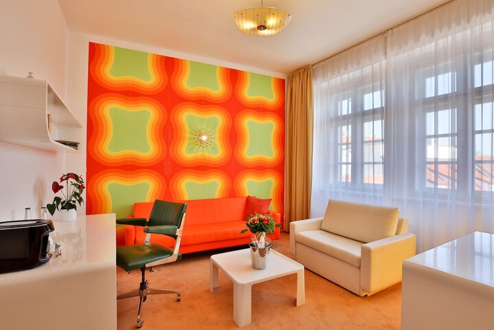 Room 49 of 89