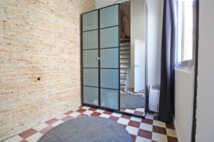 Room 13 of 25