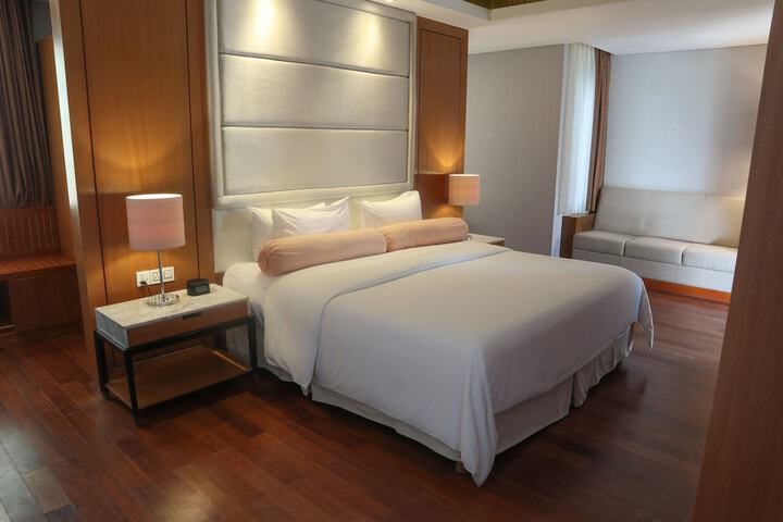 Room 26 of 147