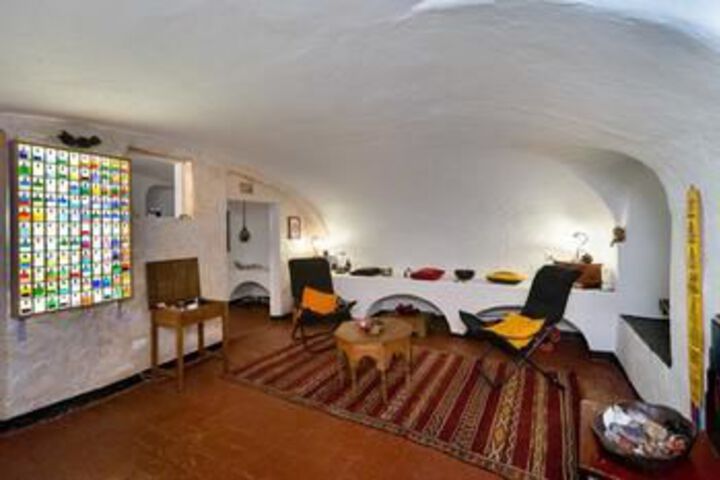 Room 23 of 25