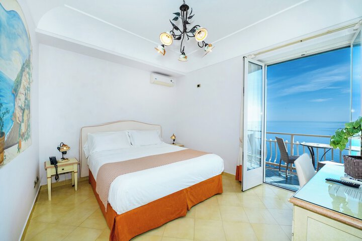 Room 16 of 71
