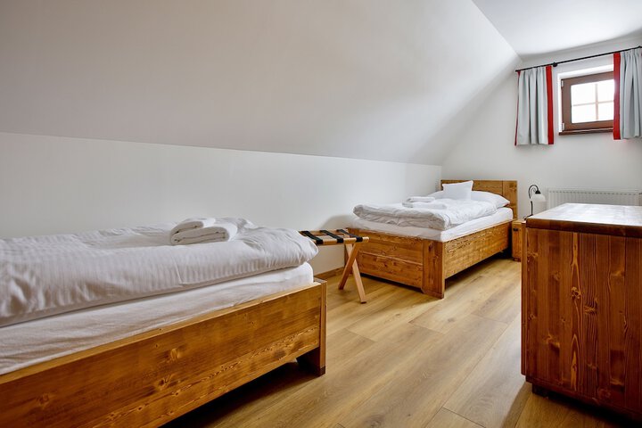 Room 9 of 47