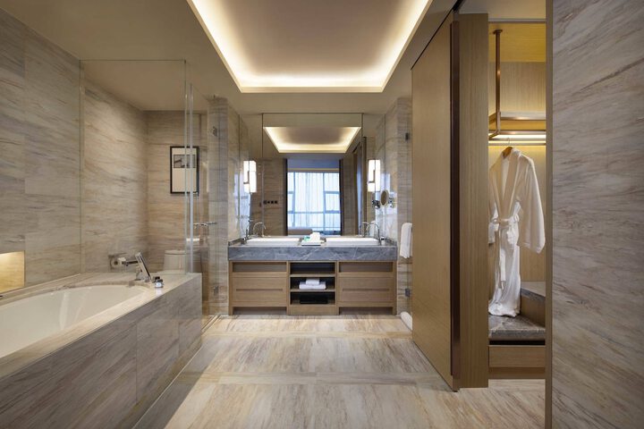 Room 8 of 46