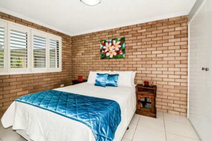 Room 3 of 7