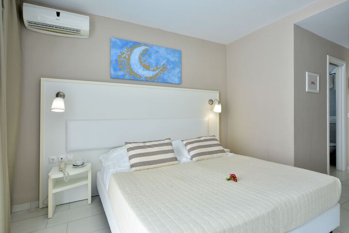 Room 43 of 108