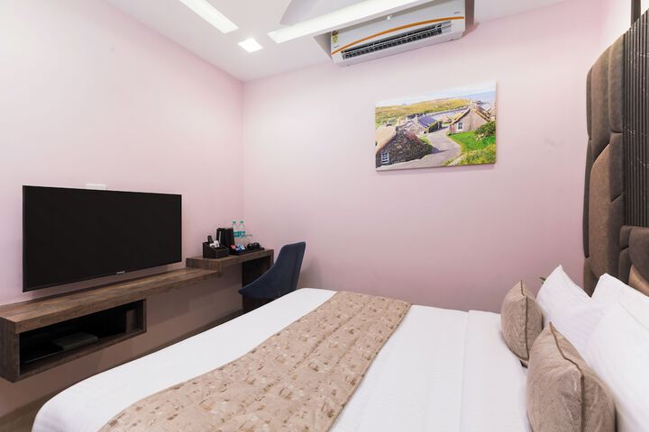 Room 7 of 40