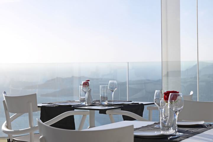 Dining 64 of 91