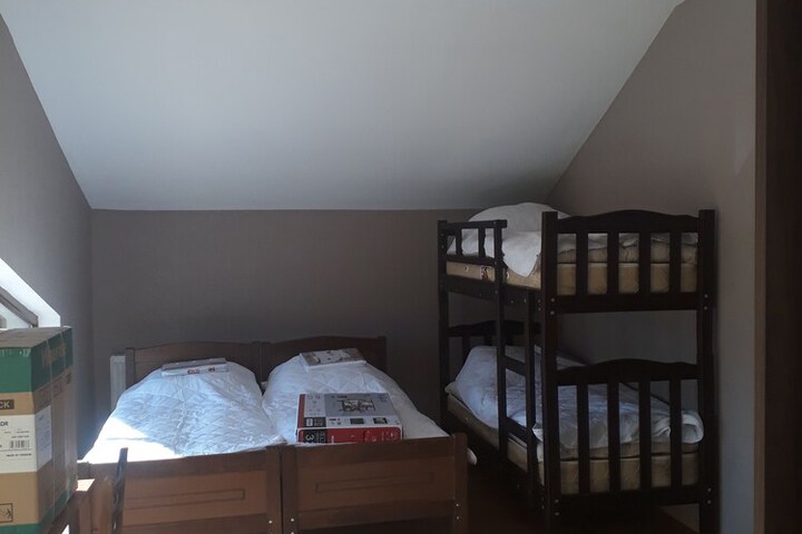 Room 9 of 89