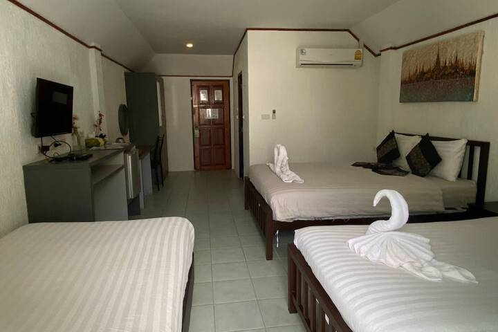 Room 42 of 83