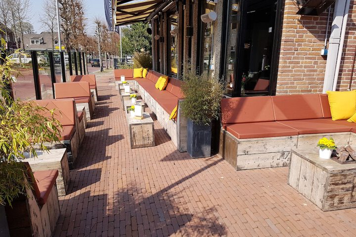 Sundeck 60 of 62