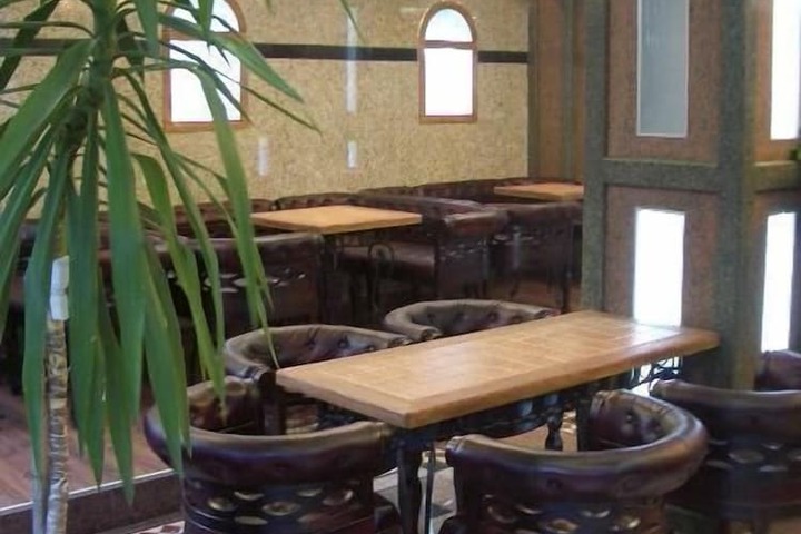 Entrance & Lobby