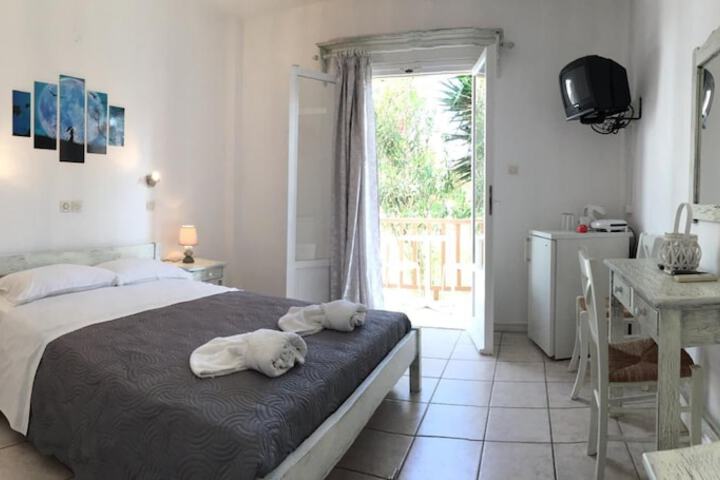Room 5 of 36