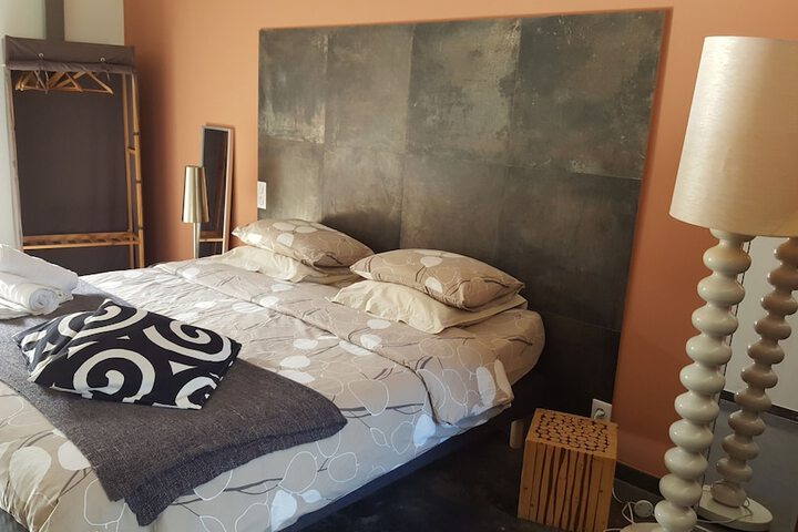 Room 9 of 39