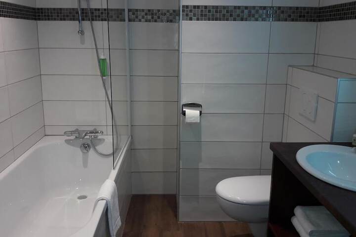 Room 19 of 51