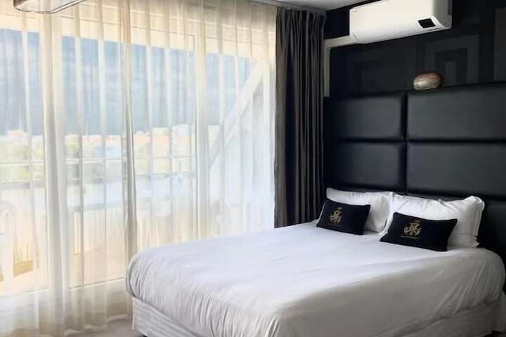 Suite Room