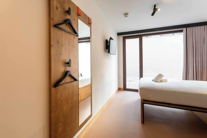 Room 30 of 89