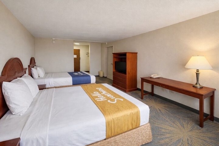 Room 13 of 20