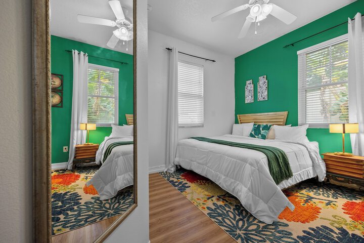 Room 12 of 52