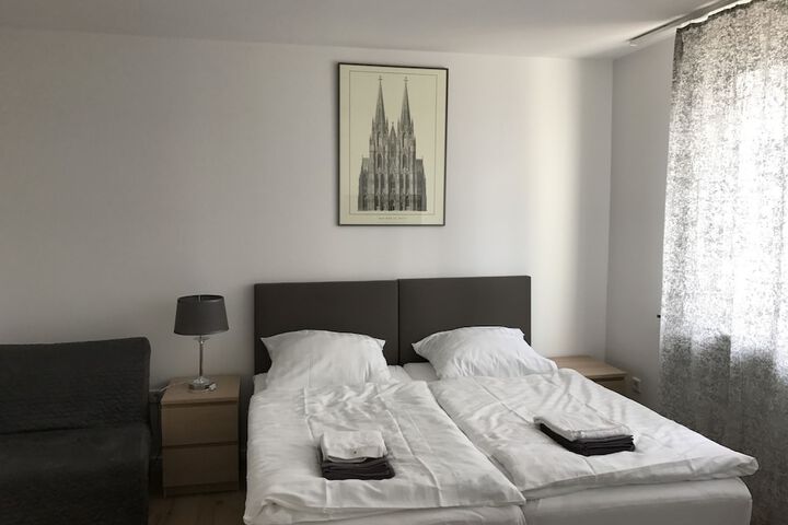 Room 5 of 30