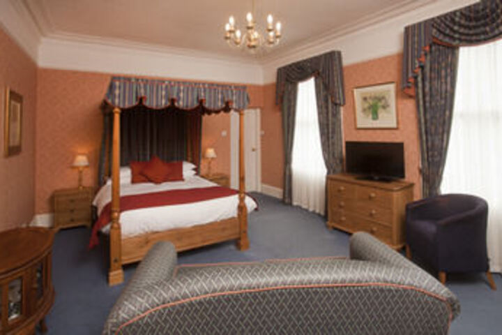 Room 35 of 95
