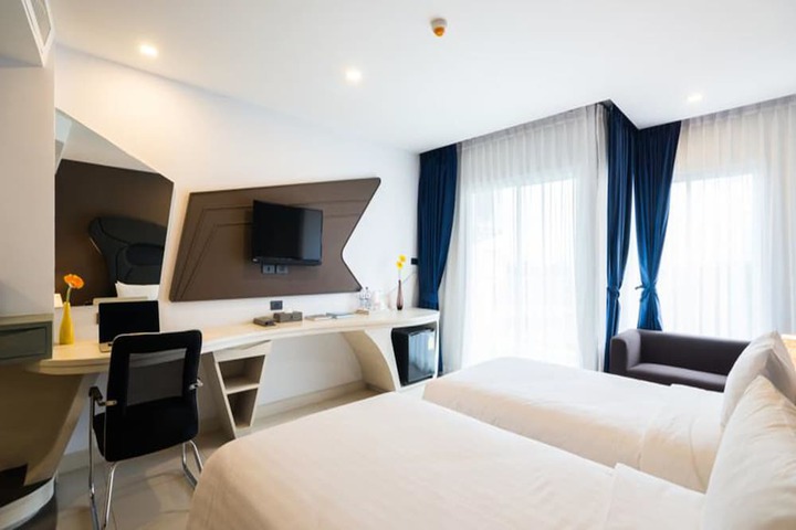 Room 15 of 121