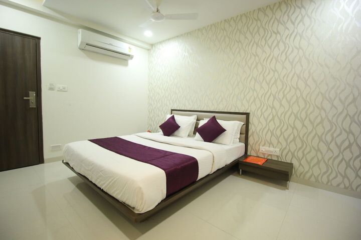 Room 28 of 54