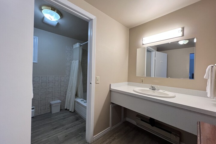 Room 41 of 151