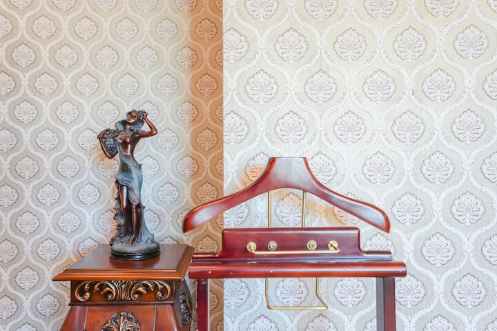 Room 35 of 85