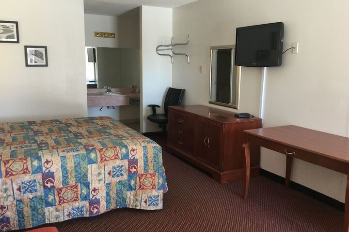 Room 14 of 20