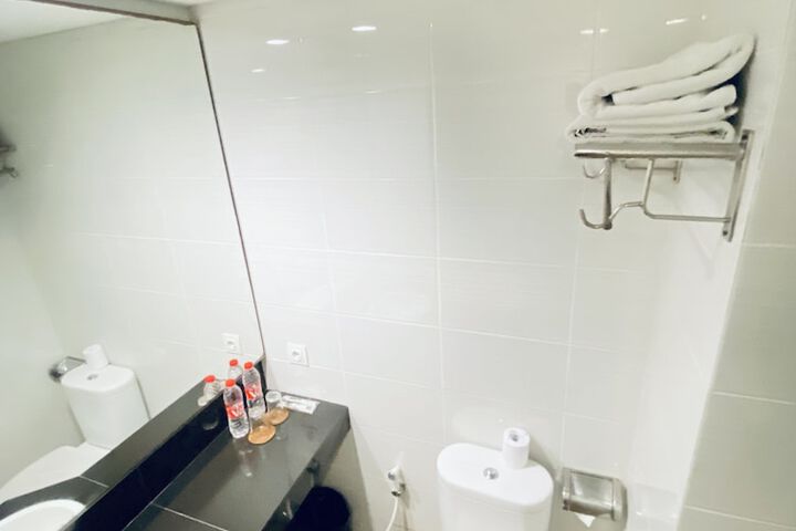 Room 10 of 22