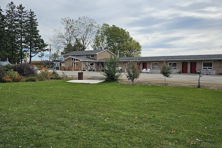 Wingham Motel