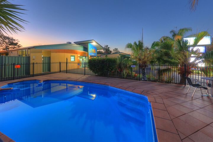 Pool 37 of 51