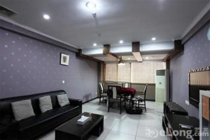 Room 9 of 41