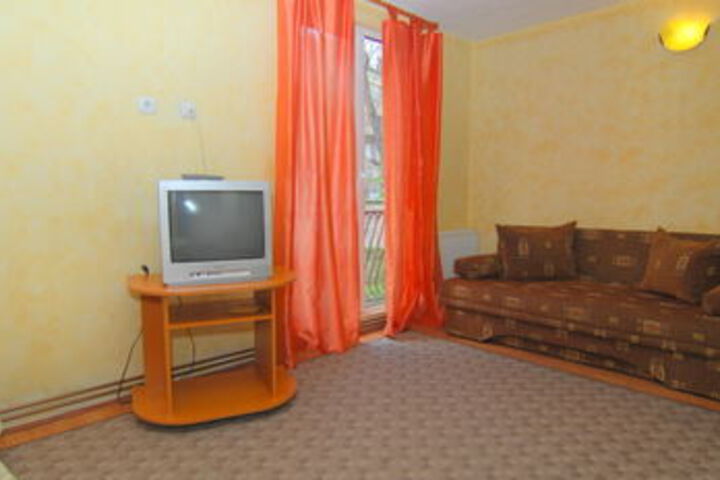 Room 43 of 49
