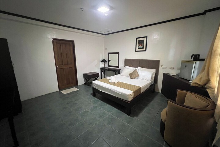 Room 34 of 68