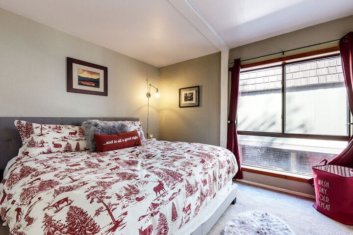 Room 4 of 54