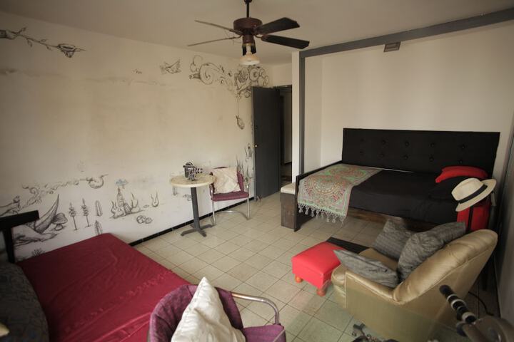 Room 47 of 80