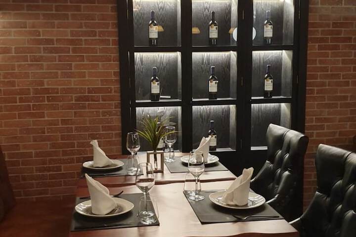 Dining 66 of 122