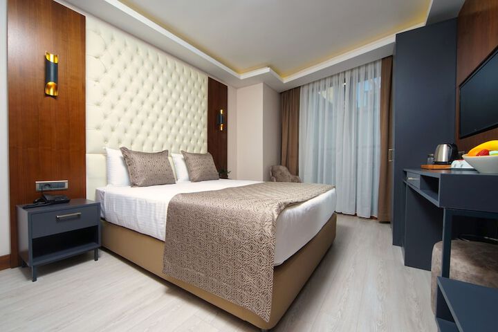 Room 16 of 73