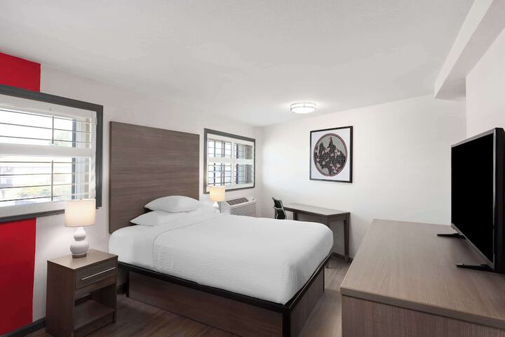 Room 16 of 41