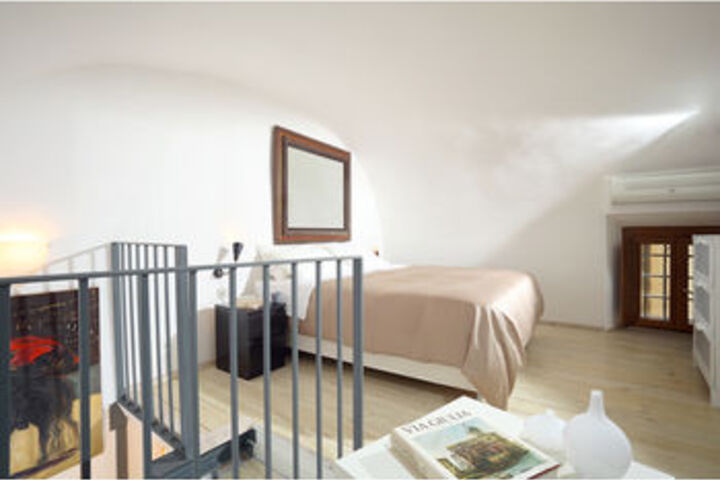 Room 35 of 87