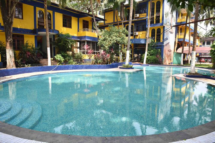 Pool 45 of 58